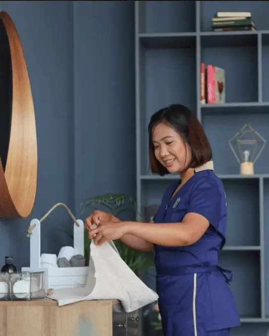 Skills for Professional Home Decluttering and Organizing for Domestic Workers